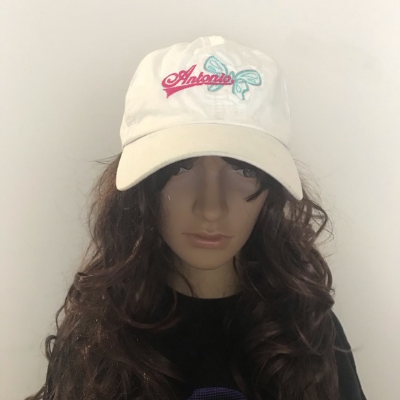 Y2K • White Butterfly Antonio Cursive Strapback - Picture 2 of 11